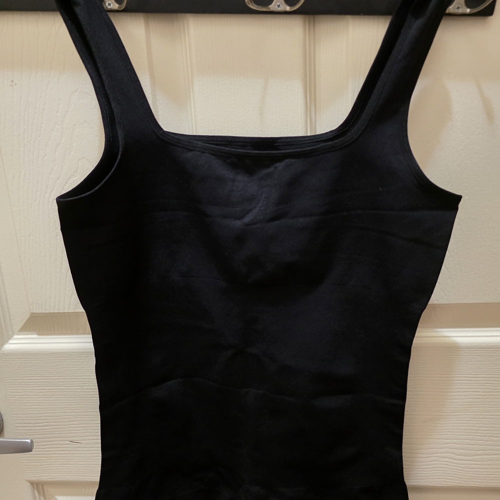 NWOT Source Unknown Black Shapewear Tank